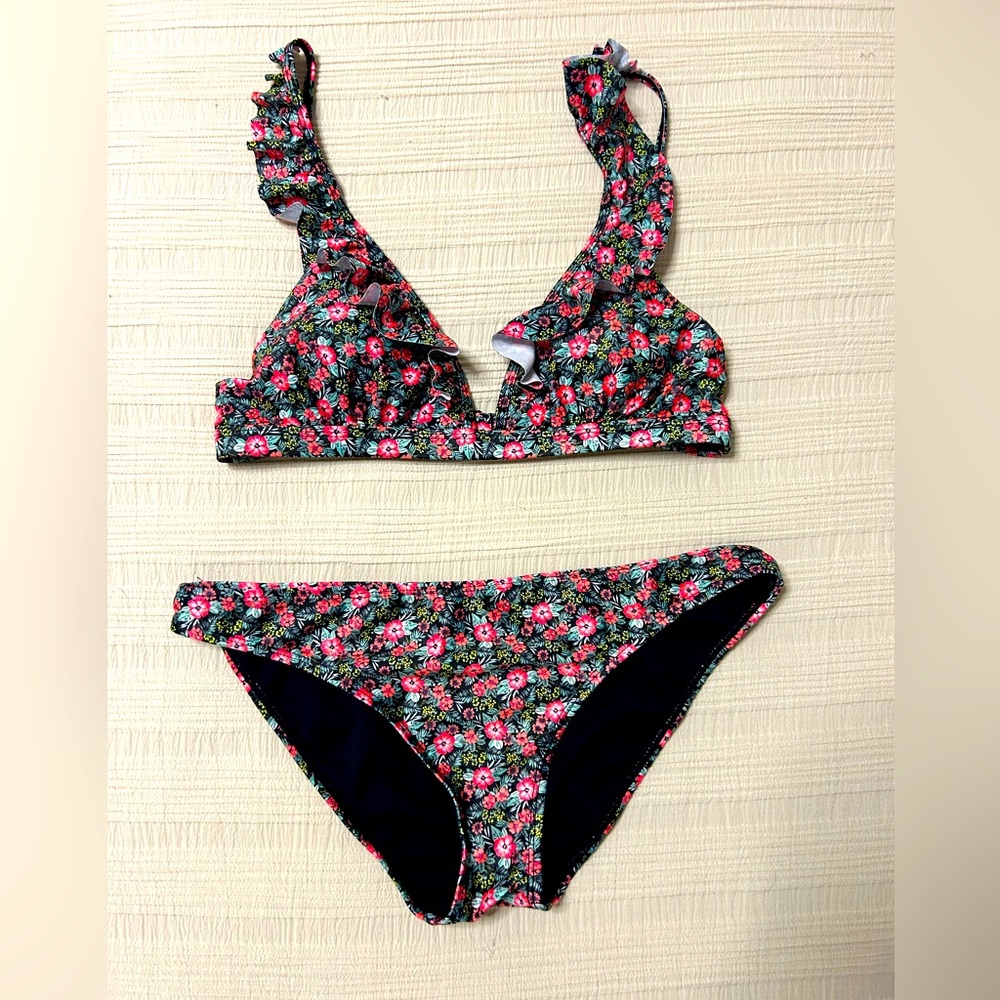 New Without Tags Bikini Sz L